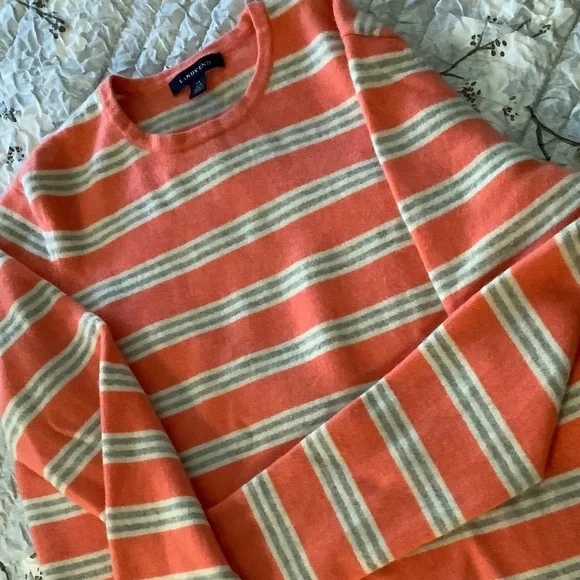 Land’s End Cashmere Sweater M/L - Picture 2 of 7